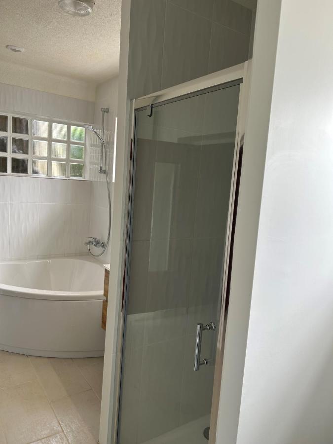Gite Independant En Duplex Proche Mer Cote De Granit Rose Pleubian Exterior photo