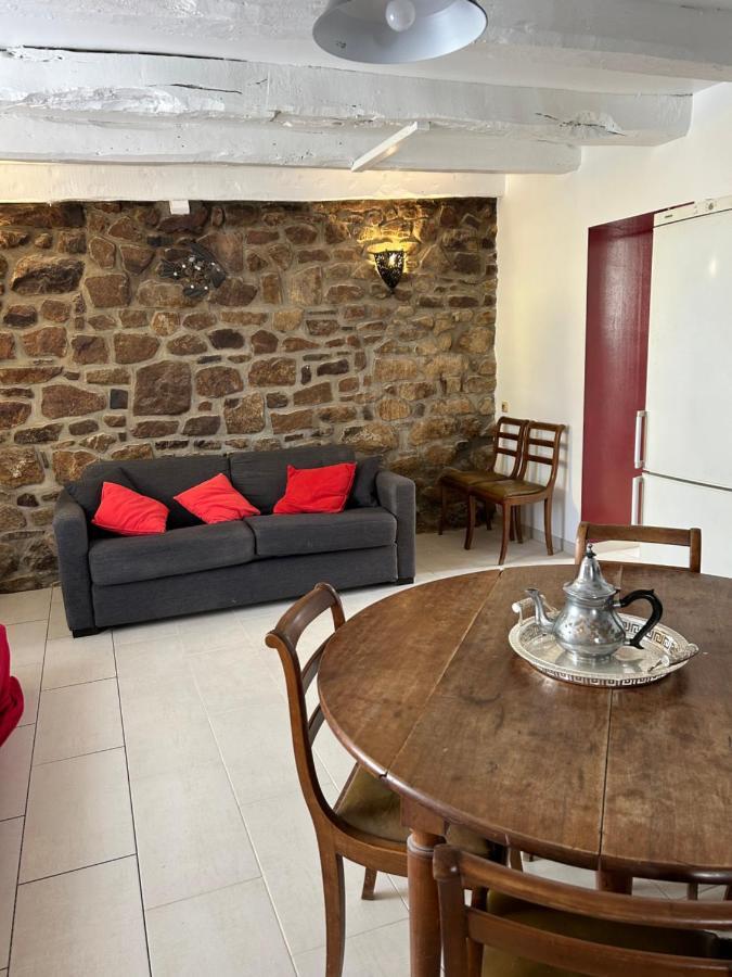 Gite Independant En Duplex Proche Mer Cote De Granit Rose Pleubian Exterior photo