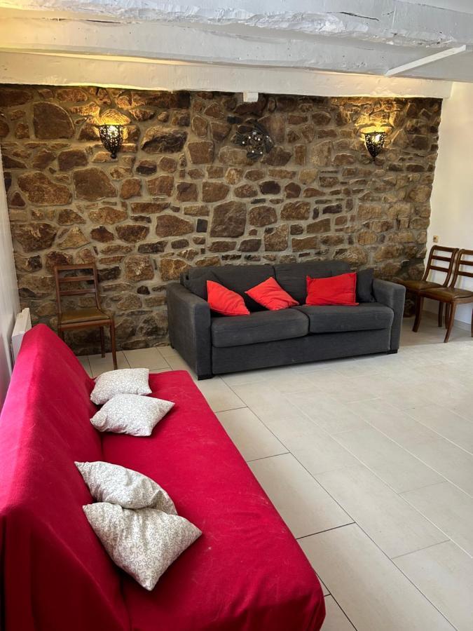 Gite Independant En Duplex Proche Mer Cote De Granit Rose Pleubian Exterior photo