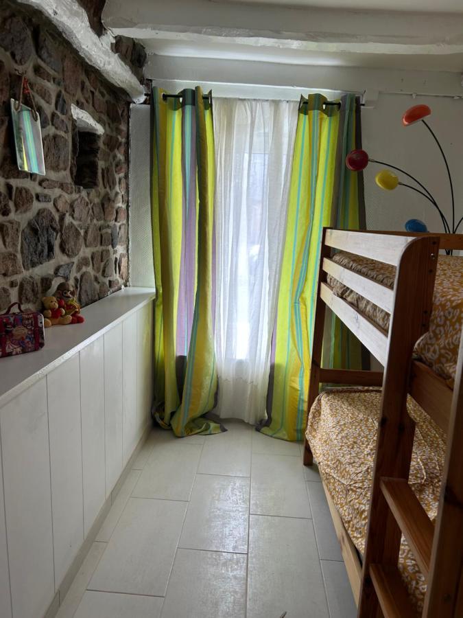 Gite Independant En Duplex Proche Mer Cote De Granit Rose Pleubian Exterior photo